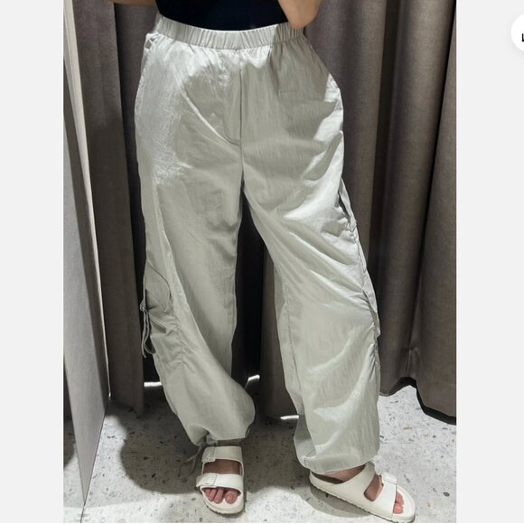 Zara Cargo Lightweight  Baggy Parachute Pants Light Gray Size Small - Picture 1 of 10